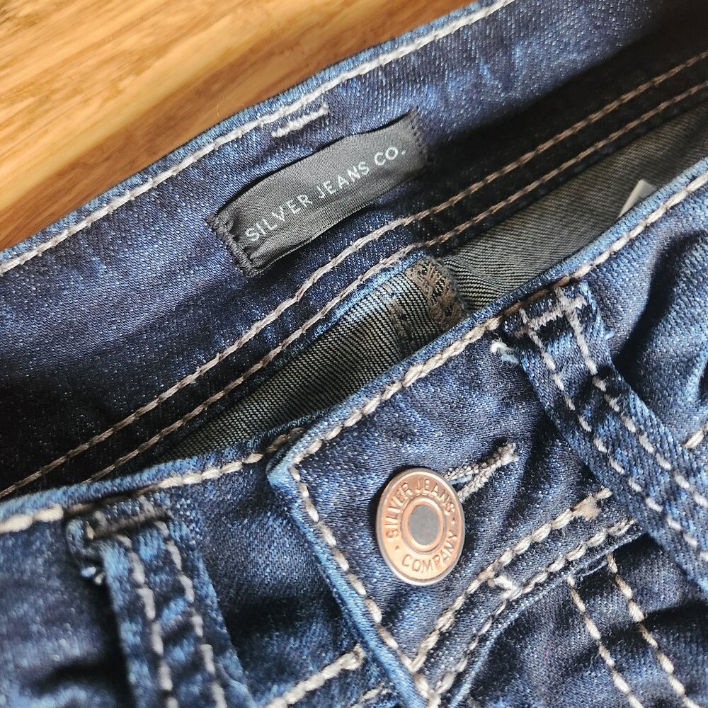 Silver Jeans Co. - image 2